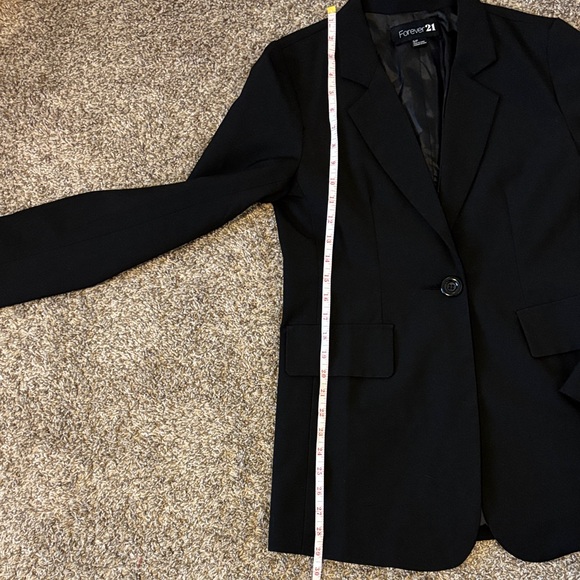 Women’s Tailored Black Relaxed Blazer with Striped Cuffs Size S - Picture 6 of 11